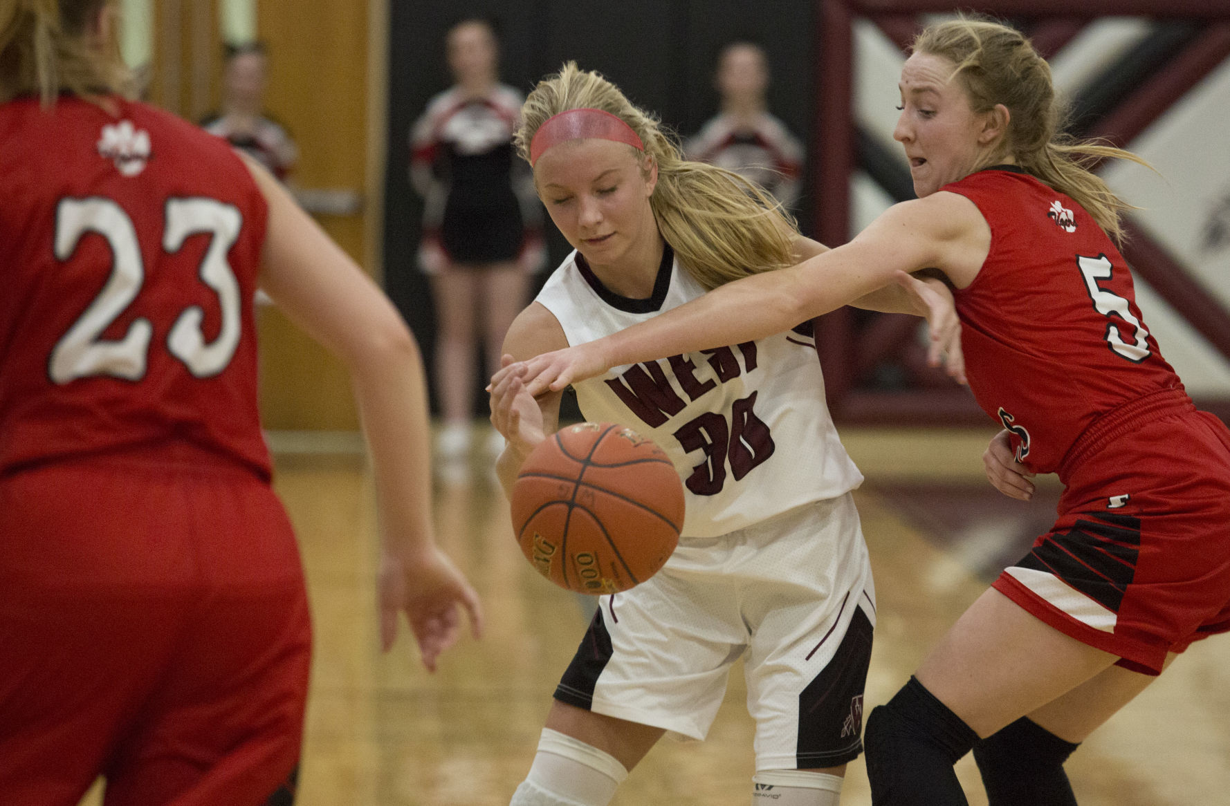 020119kw-waterloowest-cedarfalls-women-bball-03